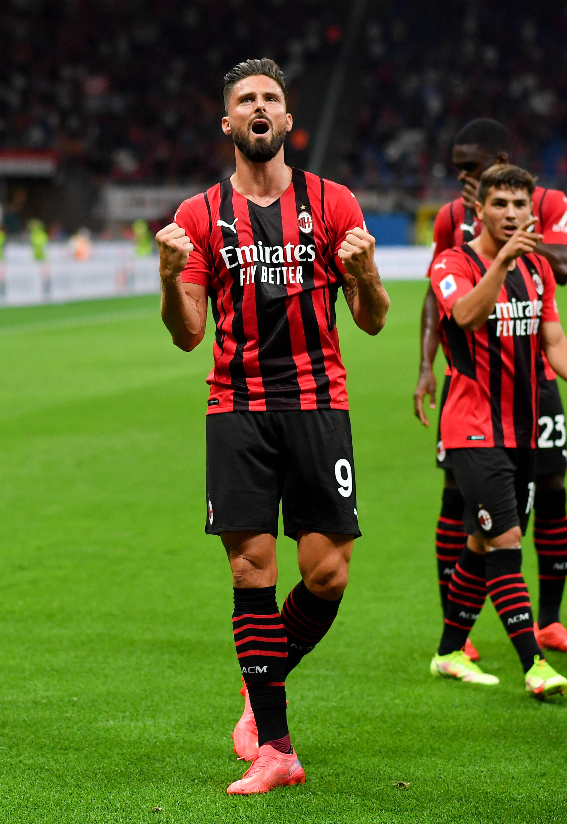 李霄鹏：海牛队11月8日重新集结，计划去上海踢一场热身赛（李霄鹏：海牛队11月8日再集结，拟赴上海进行一场热身赛）