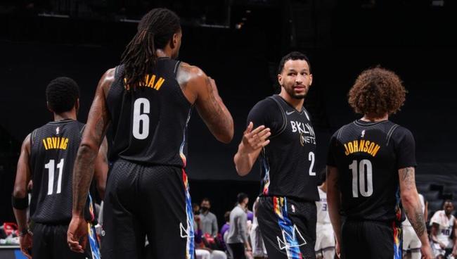 十秒钟连续过三人，离谱（十秒内连过三人，简直逆天）