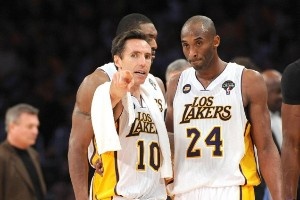 17年前的今天阿森纳战胜曼联，纳斯里踢出生涯最佳一战（17年前今日，阿森纳击败曼联，纳斯里奉献巅峰一战）