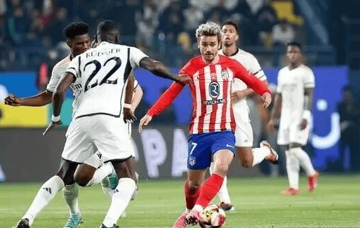 欧洲足坛夏窗转会：利物浦3500万欧签下莱昂尼（欧洲夏窗重磅：利物浦以3500万欧元签下莱昂尼）